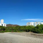 Rodadero Sur Santa Marta Edificio Aragoa a 150 metros del mar