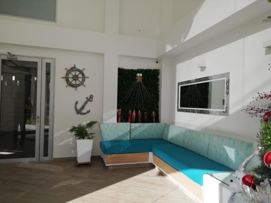 Rodadero Sur Edificio Aragoa A 150 Metros Del Mar * Santa Marta (Magdalena)