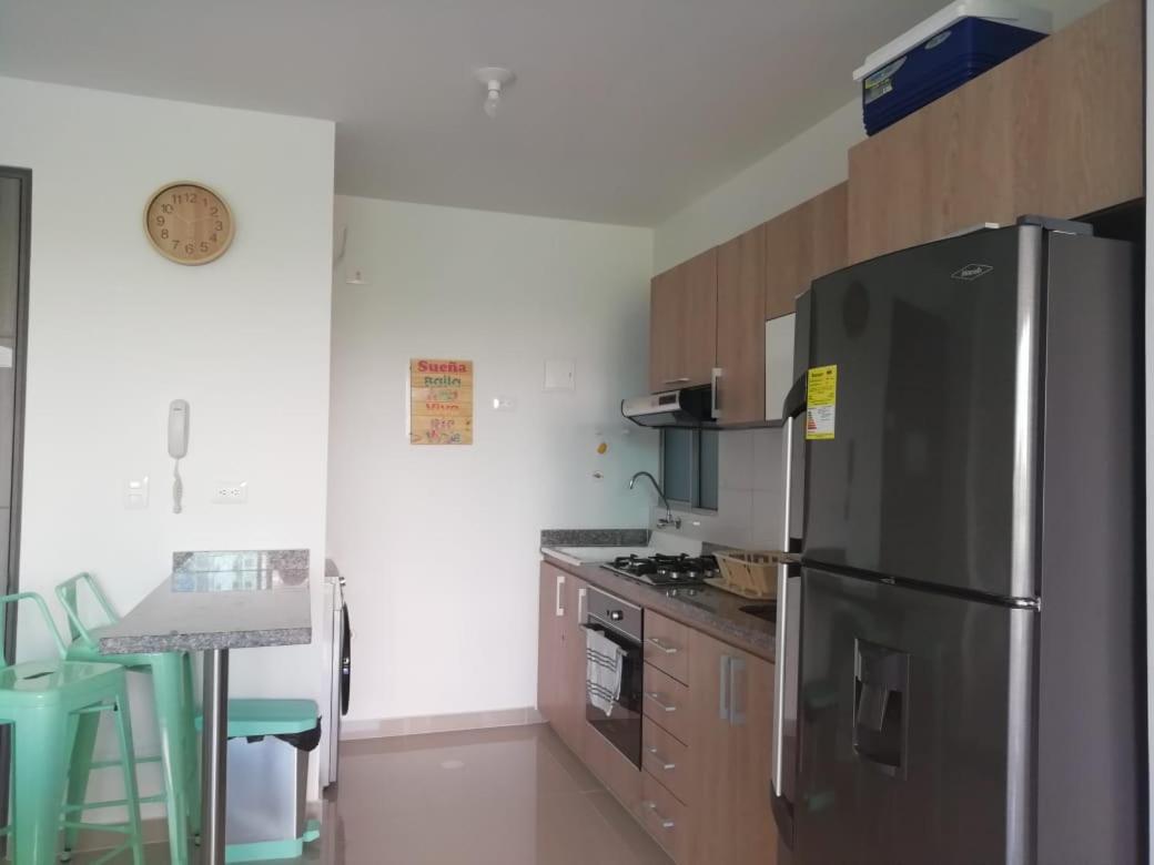Rodadero Sur Edificio Aragoa A 150 Metros Del Mar Apartamento