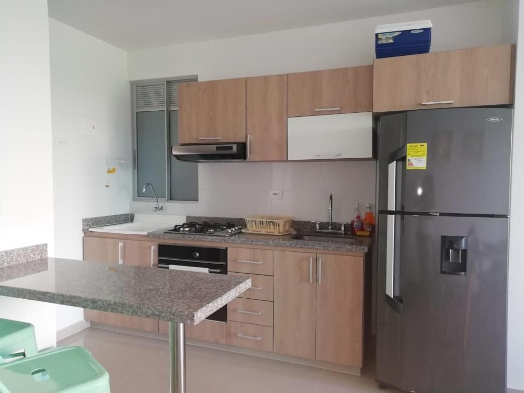 Apartamento Rodadero Sur Edificio Aragoa A 150 Metros Del Mar *