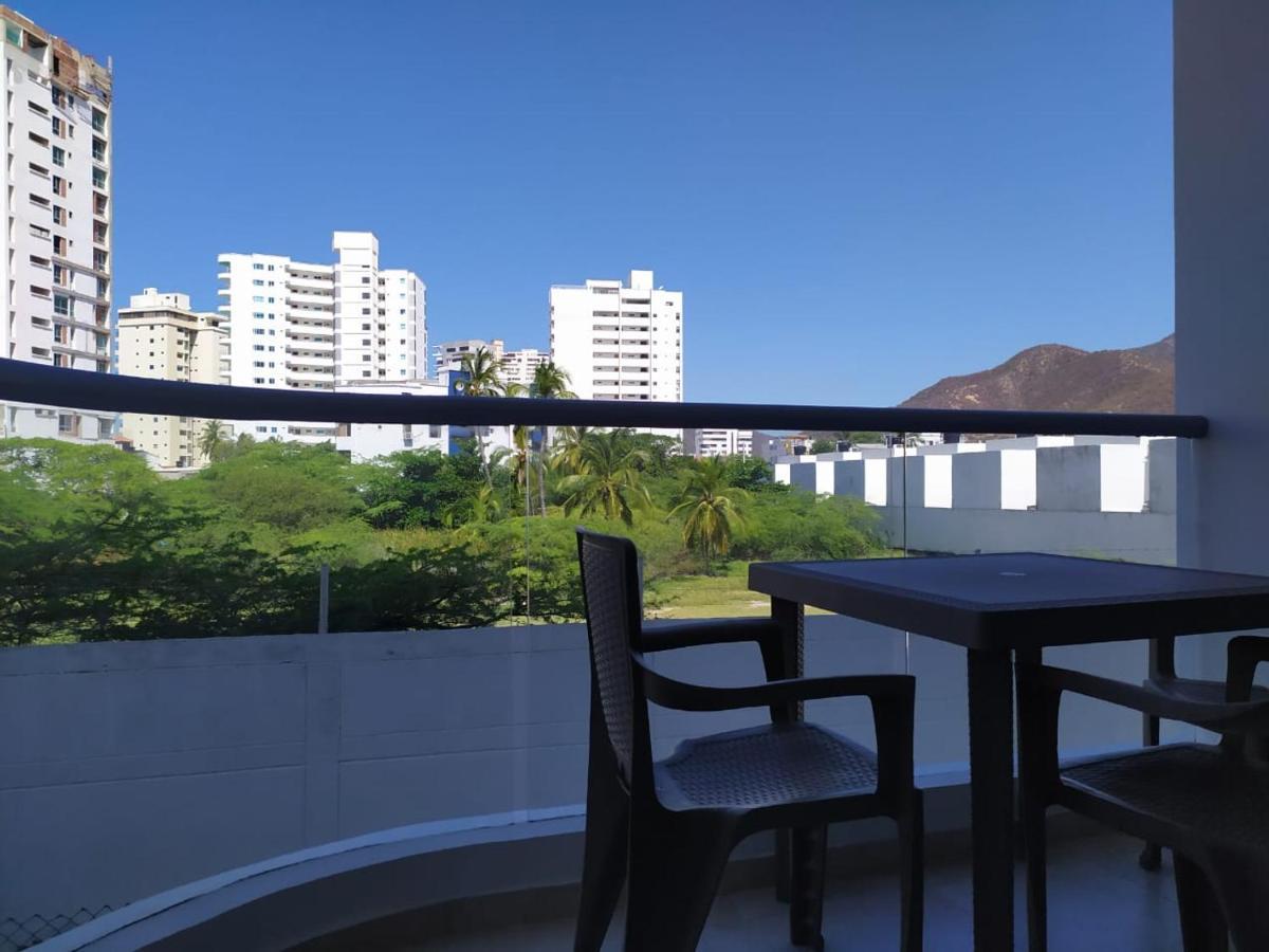 Rodadero Sur Edificio Aragoa A 150 Metros Del Mar * Santa Marta (Magdalena)